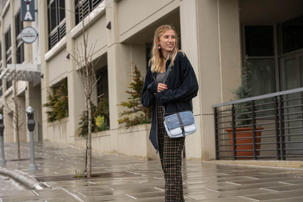 กระเป๋าสะพายกันน้ำ พรีเมี่ยม FEELFREE BLUE RIDGE PLAYMATE สี RIVER